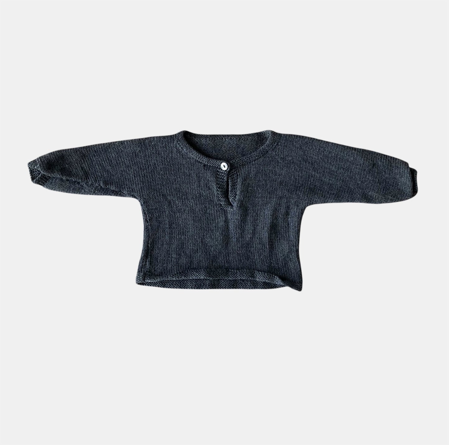 Handgestrickter Vintage Pullover mit Tropfenausschnitt und Zierkanten